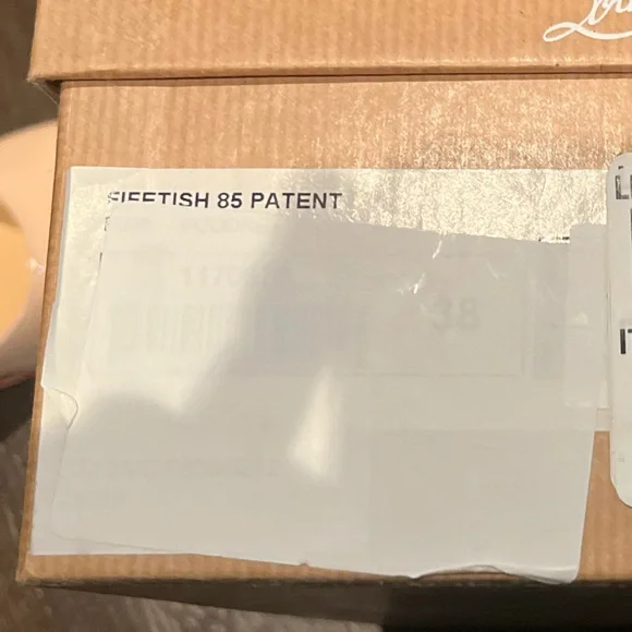 Fifetish 85 Patent Christian Louboutin Heels - Picture 5 of 6